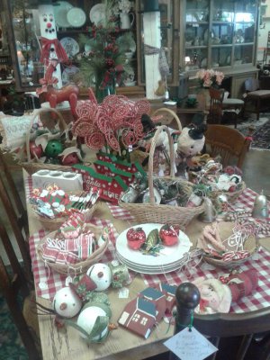 Apple Core Antiques & Gifts - Orlando, Florida 32806