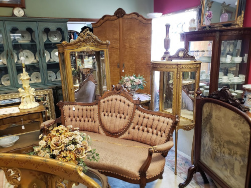 Front Range Antiques - Fort Collins, Colorado 80525