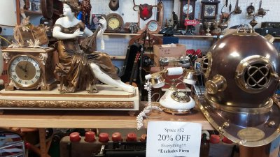 Central Park Antique Mall - Bakersfield, California 93301