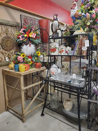 What Goes Around Comes Around Flea Market - Afton, Oklahoma 74331