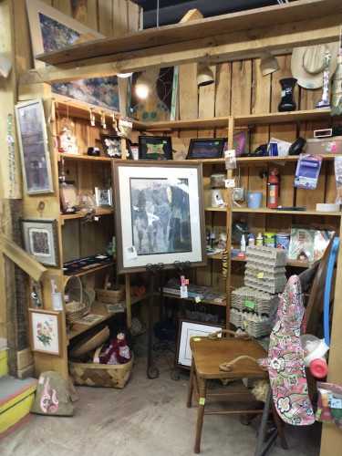 Wild Bills State Line Flea Market - Ridgedale, Missouri 65739