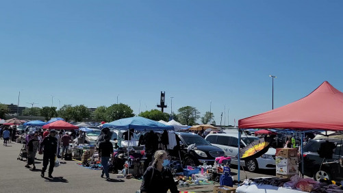 Wolff's Flea Market - Rosemont - Rosemont, Illinois 60018