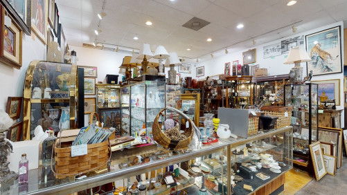 Gannon's Antiques and Art Center - Fort Myers, Florida 33908