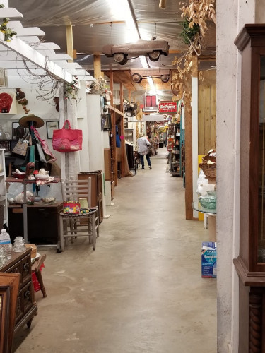 45 Flea Market and Antiques - Marion, Mississippi 39342