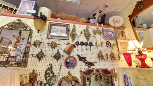 Davidson Antiques - Dania Beach, Florida 33004