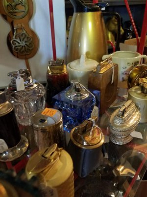 Mill Creek Antique Mall - Bakersfield, California 93301