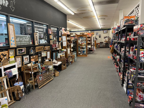 TN Flea Mall - White House, Tennessee 37188