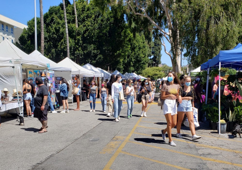 Melrose Trading Post - Los Angeles, California 90046