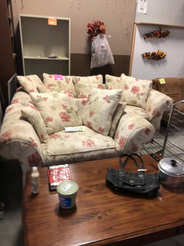 Richmond Bargain Center - Richmond, Indiana 47374