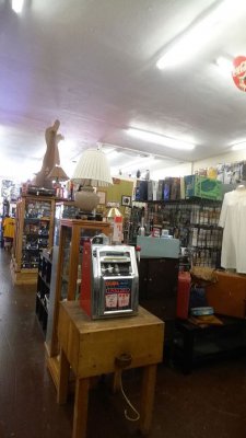 19th Street Antique Mall - Bakersfield, California 93301