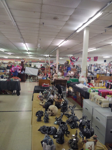 Dover Flea Market - Dover, Ohio 44622