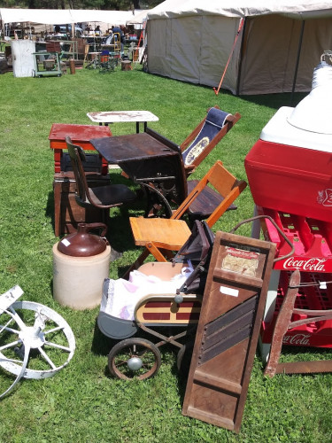 Marier's Antique Flea Market - Palmer, Massachusetts 01069
