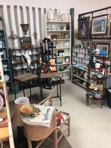 Longleaf Antique & Flea Mall - Alexander City, Alabama  35010