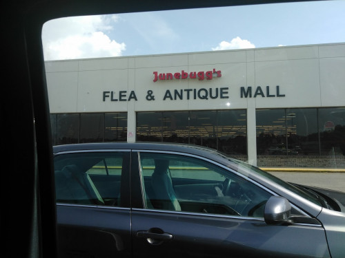 Junebugg's Flea & Antique Mall - Selma, Alabama  36703