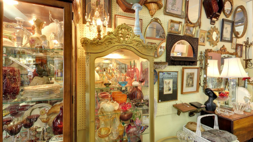 Davidson Antiques - Dania Beach, Florida 33004