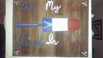 Aggie Antiques and Collectibles - Irving, Texas 75060