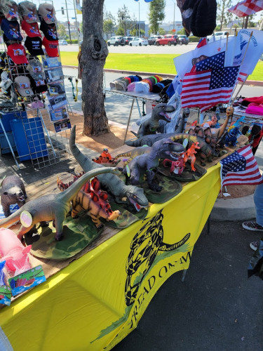 Weekend Market - Huntington Beach, California  92647