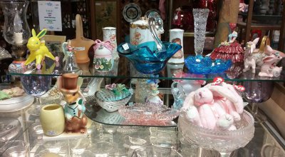 Central Park Antique Mall - Bakersfield, California 93301