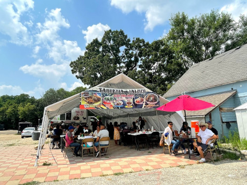 MILK PAIL TIANGUIS-EL GRAN PASEO MP - Dundee Township, Illinois 60118