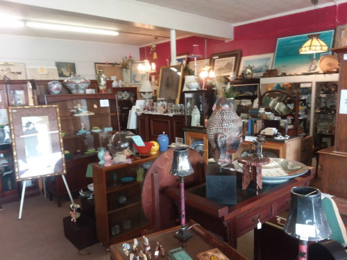 Modern Antiques Mall - Fort Walton Beach, Florida 32547