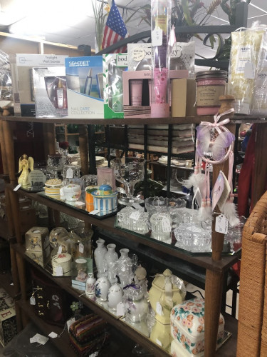 Lisa's Eagle Nest flea market - Alma, Arkansas  72921