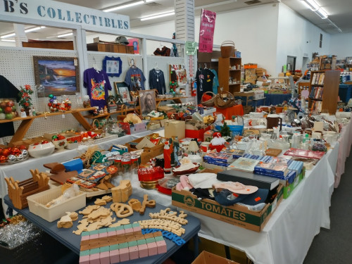 Timeless Collectibles - Northwood, Ohio 43619
