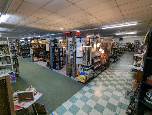 Countyline Flea Mart - Lancaster, Kentucky 40444