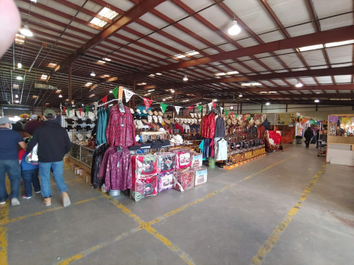Brightleaf Flea Market - Smithfield, North Carolina 27577
