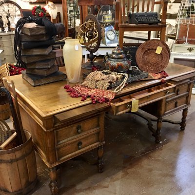 Timeless Furnishings - Bakersfield, California 93301