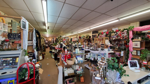 Allure Flea Market - Springfield, Missouri 65803