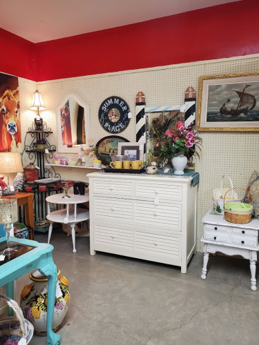 What Goes Around Comes Around Flea Market - Afton, Oklahoma 74331