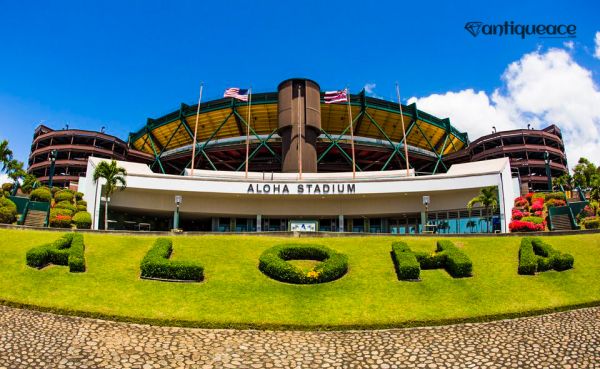 Aloha Stadium Swap Meet & Marketplace - Honolulu, Hawaii 96818
