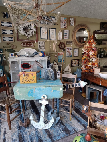 Unique Finds Too - Camdenton, Missouri 65020