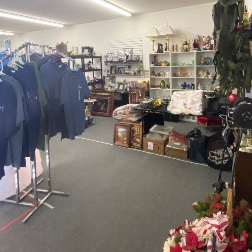 Busy Bee Flea Market - Oakland, Maryland 21550