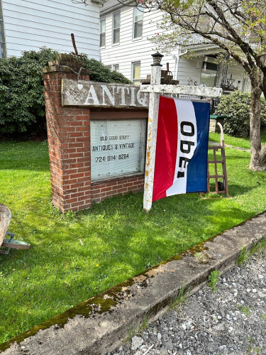 Old Good Stuff & The Knife Guy Antiques - Star Junction, Pennsylvania 15482