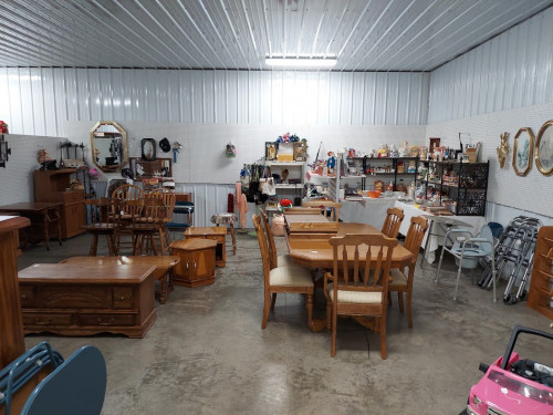 Rt-40 Flea-Market - Brownstown, Illinois 62418