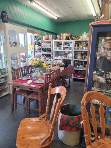 The antique shoppe - Brackettville, Texas 78832