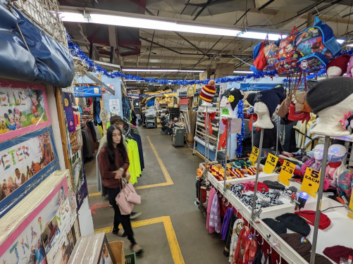 Collingwood Auction and Flea Market - Farmingdale, New Jersey 07727