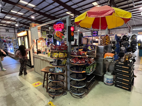 Brightleaf Flea Market LLC - Smithfield, North Carolina 27577