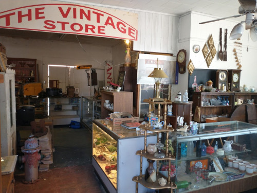 THE VINTAGE STORE - Lake City, Florida 32055