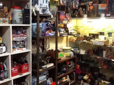 Guerrero's Treasures & Collectibles - Riverside, California 92506