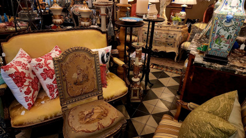 Chinoiserie Antiques & Gifts - Fort Meade, Florida 33841
