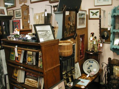 Flagstaff Antiques LLC - Flagstaff, Arizona 86001