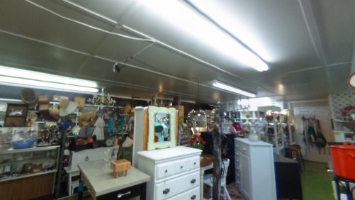 Diamond Antiques and Gifts - Tarentum, Pennsylvania 15084