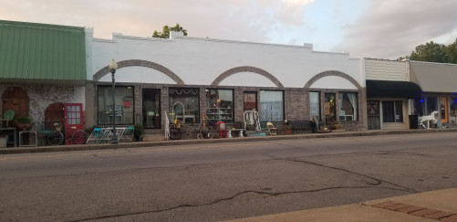 The Locals Flea Market - Prairie Grove, Arkansas  72753