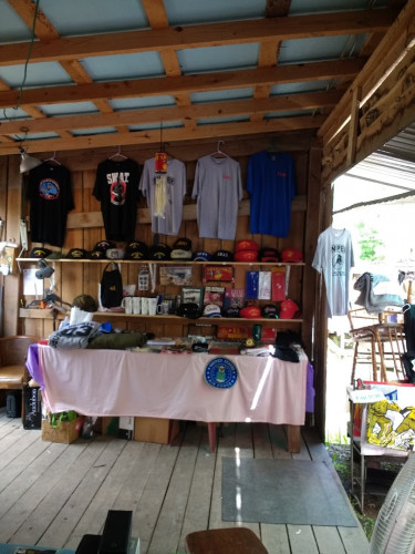 Crossville Flea Market Inc - Crossville, Tennessee 38571