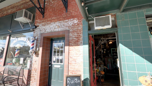 Rustic Crown Market - Lincoln, California 95648