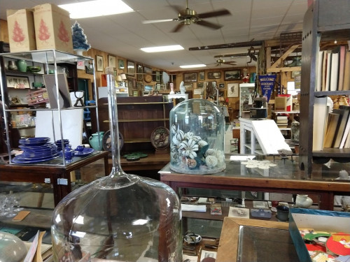 Interstate Antique Mall - North East, Pennsylvania 16428