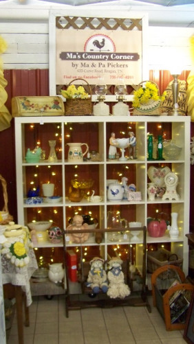 Living Water Bridge Flea Market - Huntingdon, Tennessee 38344