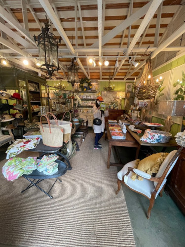 Wisteria Antiques & Design - Soquel, California 95073